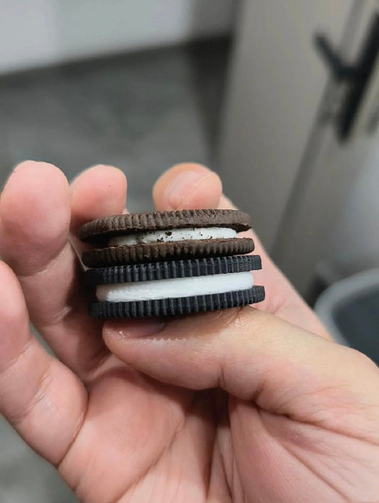 Oreo with clicking noise